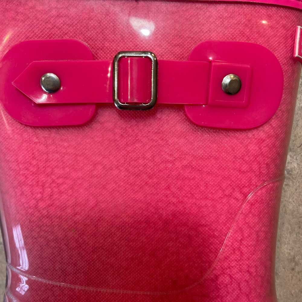 Kenneth Cole Pink Rainboots size 11 - Picture 3 of 4
